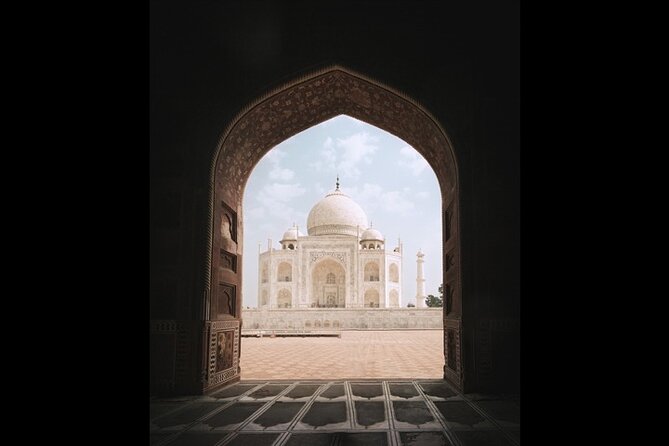 Private Golden Triangle Tour Delhi Agra Jaipur ( Top Rated ) - Guides and drivers: where the reviews point to real value