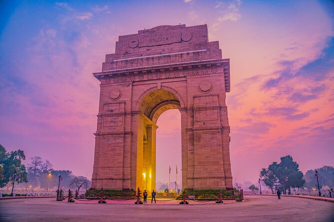 Private Old and New Delhi City Full Day or Half Day Tour - Chandni Chowk: Spices, Senses, and Smart Shopping Stops