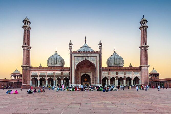 Private Old and New Delhi Sightseeing Tour - Morning at Jama Masjid: Starting Big, Starting Early