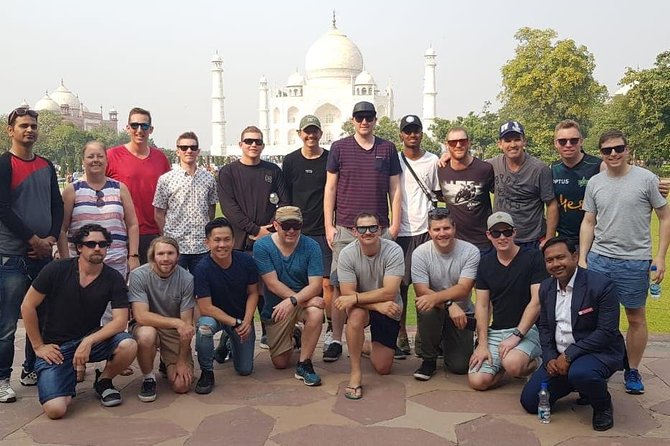Private Sunrise Taj Mahal Tour by Car from Delhi - All Inclusive - The car ride from Delhi: long, but organized