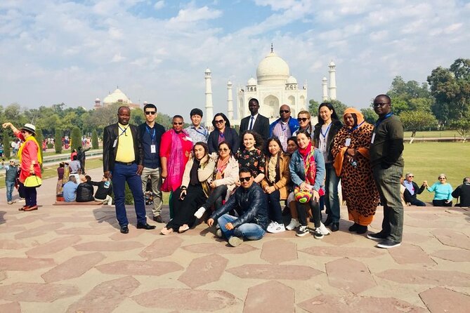 Private Taj Mahal & Agra Day Tour by Superfast Train From Delhi - Agra Fort for 60–70 minutes: more than a stop, a viewpoint shift