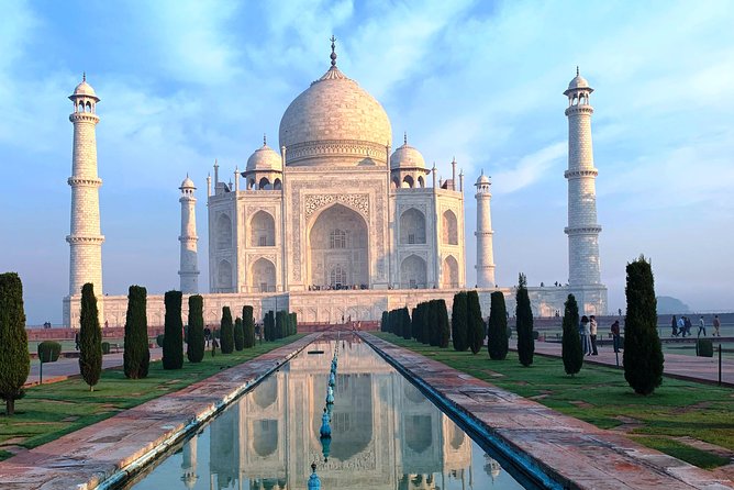 Private Taj Mahal ,Agra Fort and Baby Taj Tour From New Delhi - Transport, comfort, and timing across a 12-to-13-hour day