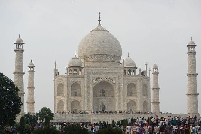 Private Taj Mahal, Agra Fort & Baby Taj Tour from Delhi by Car - Tickets, timing, and Friday closure: small details you should confirm