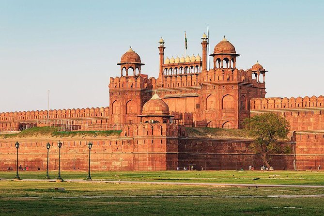 Red Fort Delhi Entry tickets with Licensed Tour Guide - Licensed Guides in Plain English (and How That Changes the Visit)