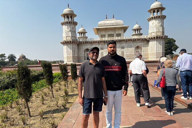 Same Day luxury Taj Mahal and Agra Fort Tour from Delhi by Car - Private Pickup From Delhi and Nearby Cities (Including Airports)