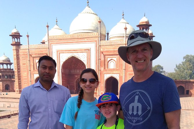 Same Day Luxury Taj Mahal, Fort & Baby Taj Tour from Delhi by Car - Agra Fort: more than a photo stop