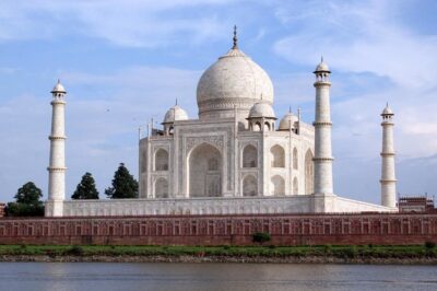 Same Day Taj Mahal Tour by car - Private car, real pickup, and a guide that meets you where you are