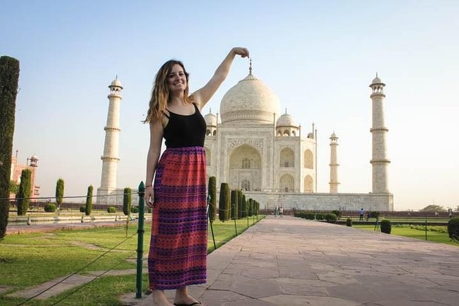 Sunrise Taj Mahal and Agra Day Tour From Delhi - All Inclusive - Live guide moments: Shan, Mr Mohammed, and why explanations change the day