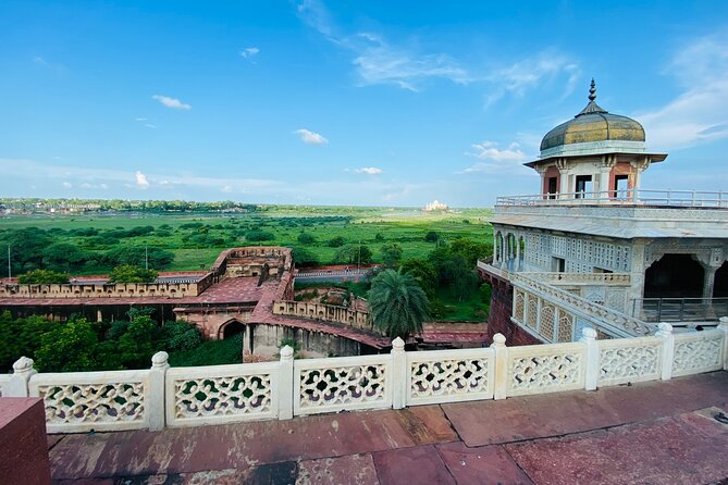 Sunrise Taj Mahal Tour from Delhi With Breakfast And Lunch - Who should book this sunrise Taj Mahal + Agra Fort day?