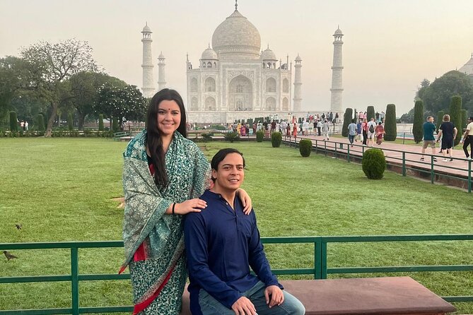 Taj Mahal, Agra Fort & Baby Taj Tour from Delhi with Meal - Key highlights at a glance