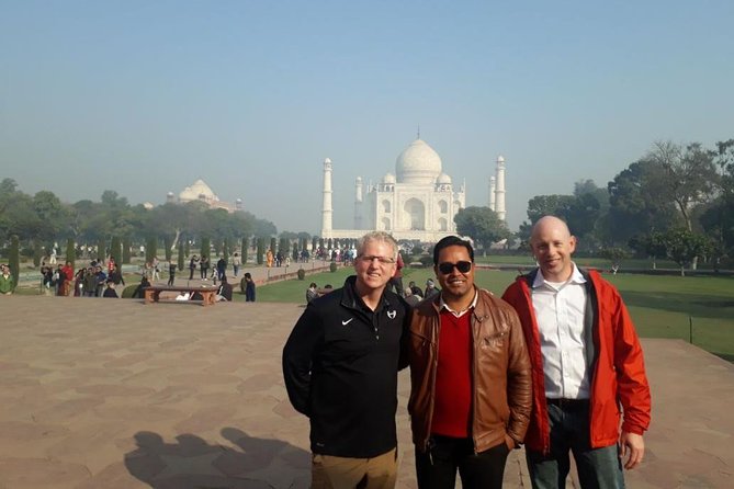 Taj Mahal & Agra Fort tour by Superfast Train Gatimaan Express - Sun Barbecue lunch: break time that doesn’t stall the day