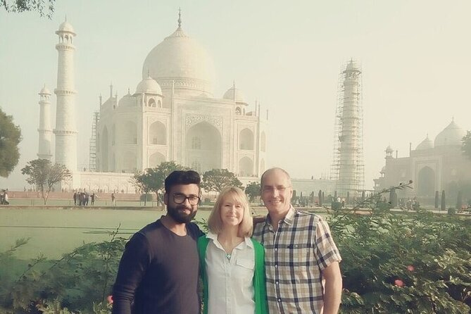 Taj Mahal & Agra Private Day Tour from Delhi - All Inclusive - Lunch and breaks: choose the upgrade that matches your style