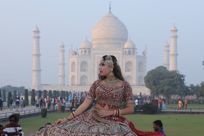 Taj Mahal Private Day Tour from Delhi by Express Train with Lunch - The Agra arrival moment: meeting your guide at Agra Cantonment