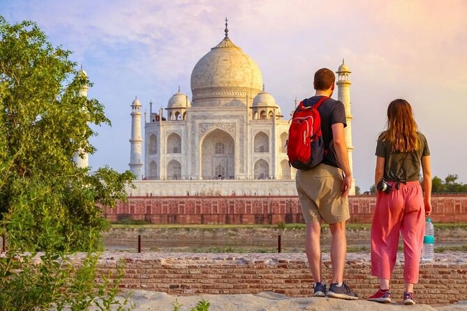 Taj Mahal Private Tour from Delhi by Car - Lunch at Bon Barbecue in Agra: built into the schedule