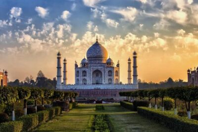 Taj Mahal Sunrise Tour - Getting From Delhi NCR to Agra Before the Sun Comes Up