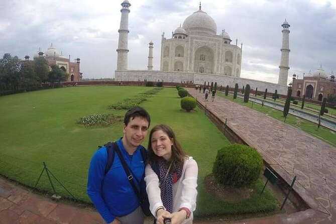 Taj Mahal Tour From Delhi By Car-Skip The Line Tickets With Lunch - The real difference: smooth entry and guides who connect the dots